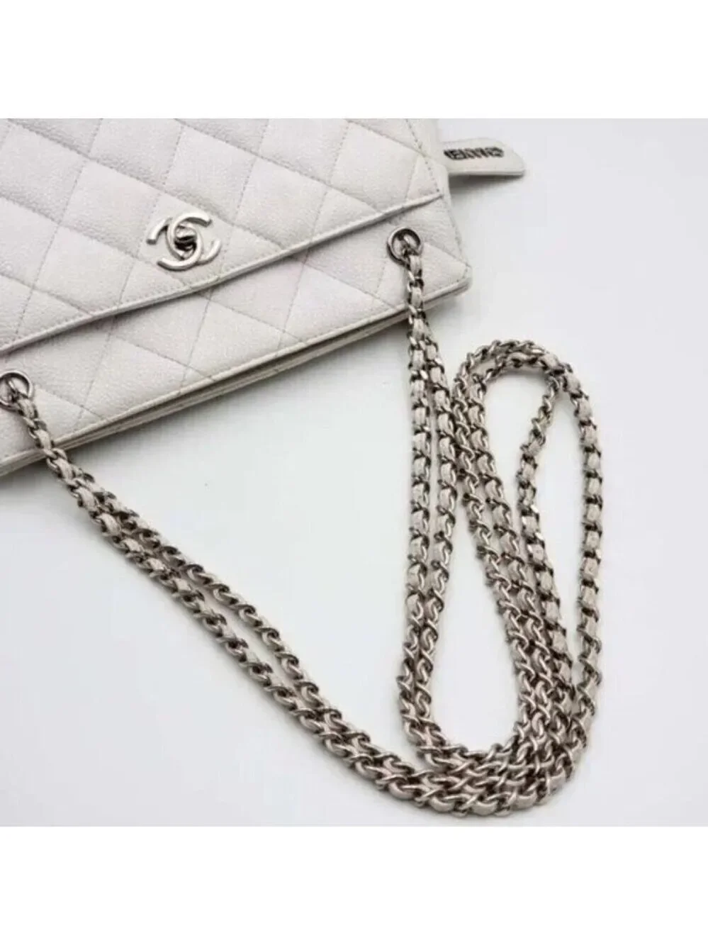CHANEL Quilted Matelasse CC Logo Caviar Skin Chain Shoulder Bag 1600-082524